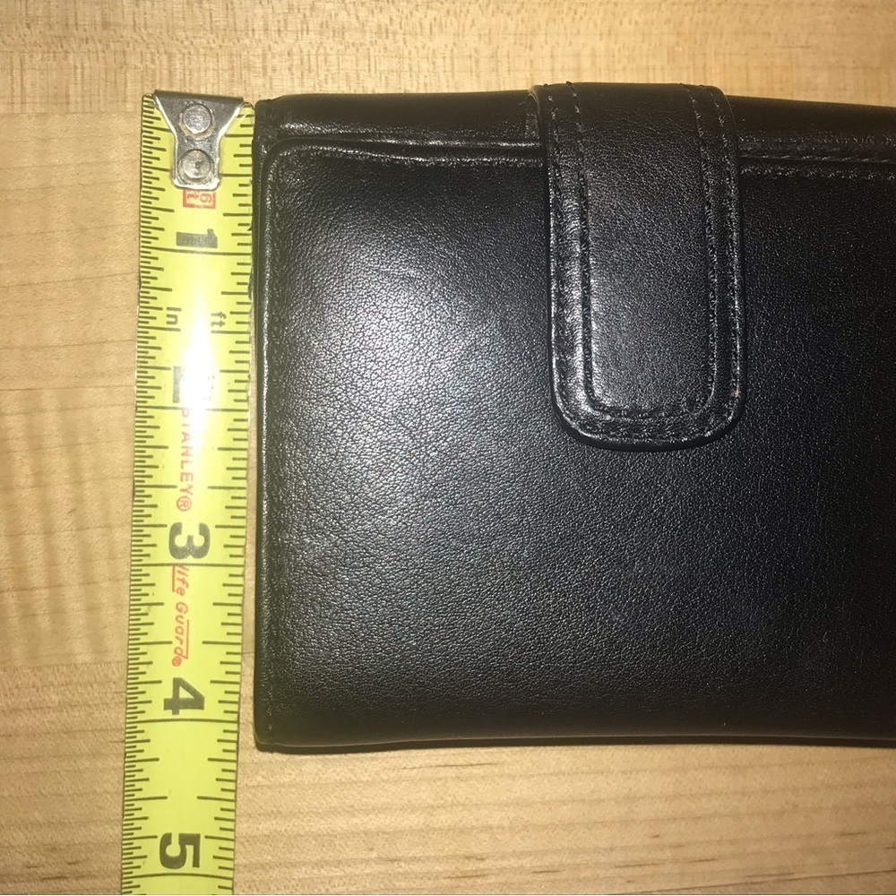 Coach Pleated Leather Black Wallet Snap Front Back - Picture 11 of 12